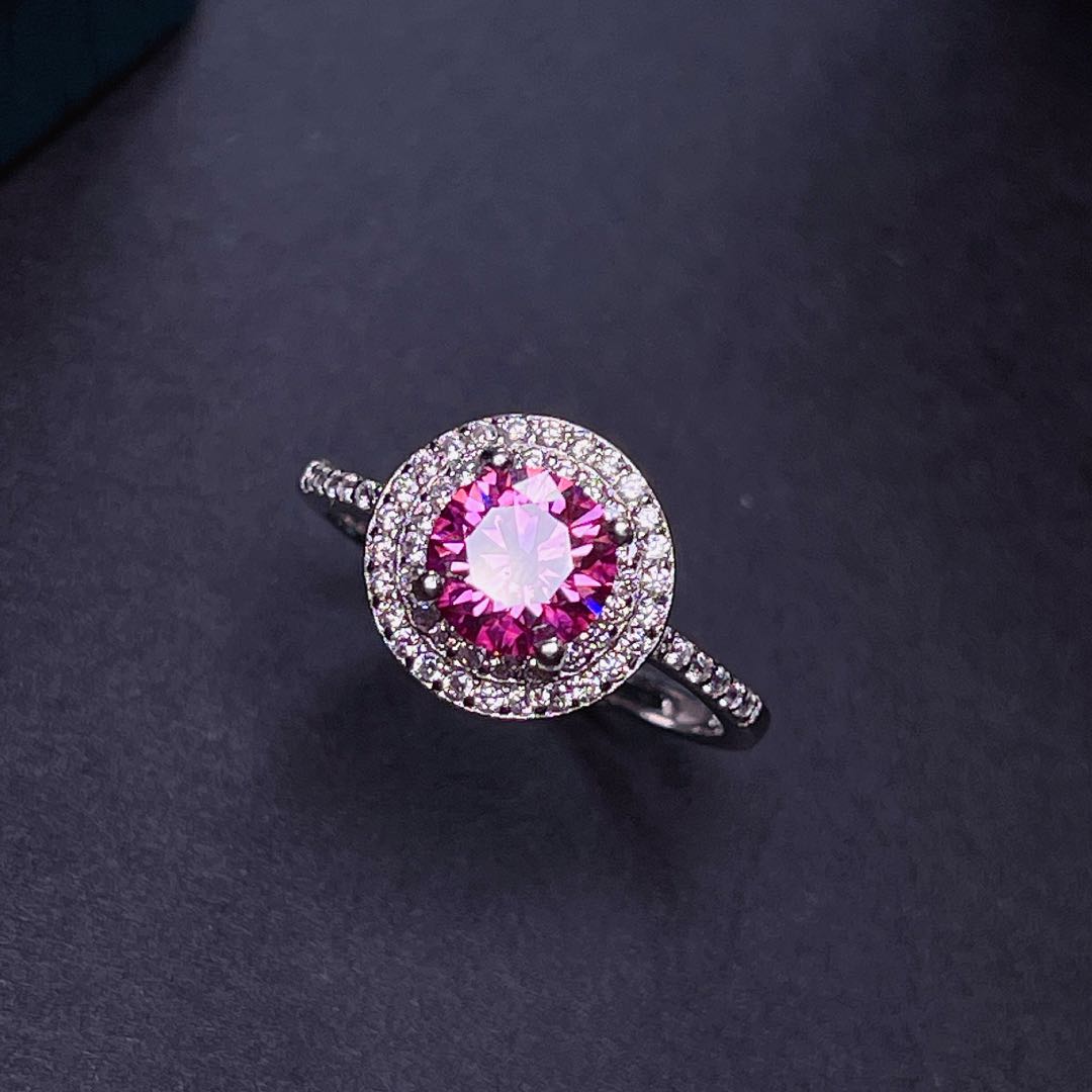 Neuer knisternder rosa Moissan – Moissanite Engagement Ring 1 Carat Bewertung und Preis