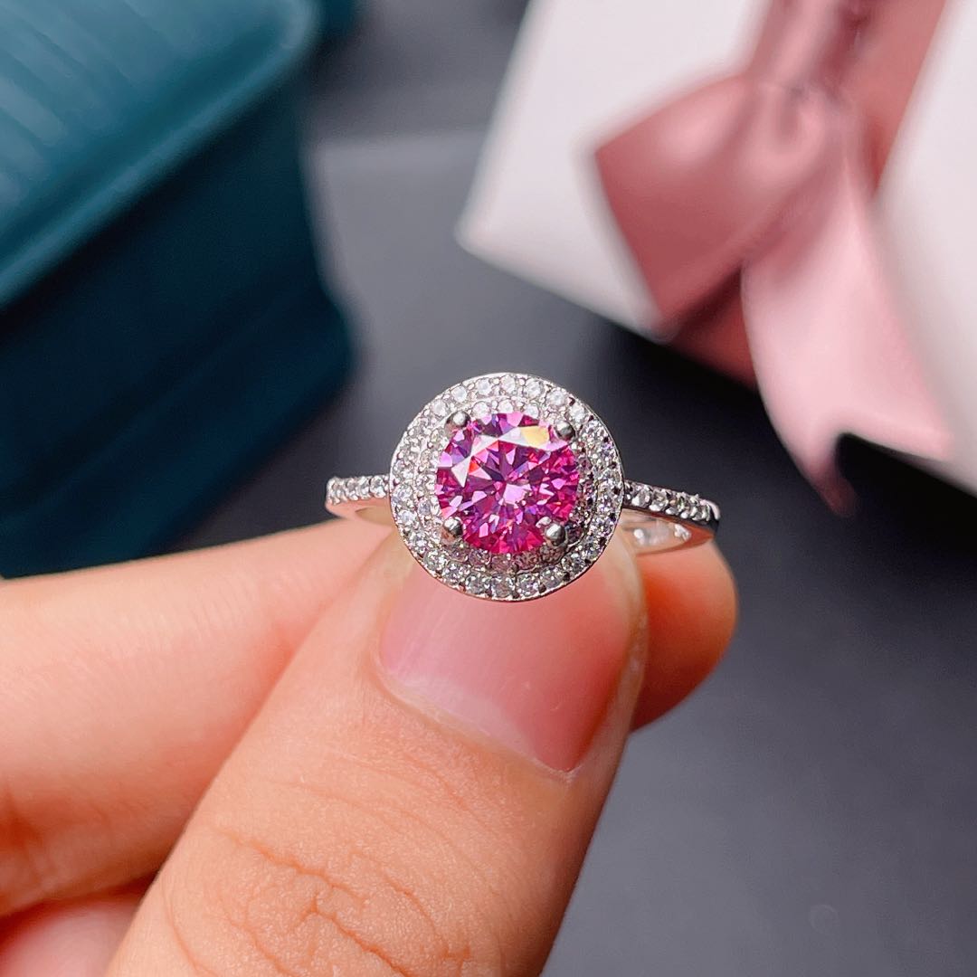 Neuer knisternder rosa Moissan – Moissanite Engagement Ring 1 Carat Bewertung und Preis